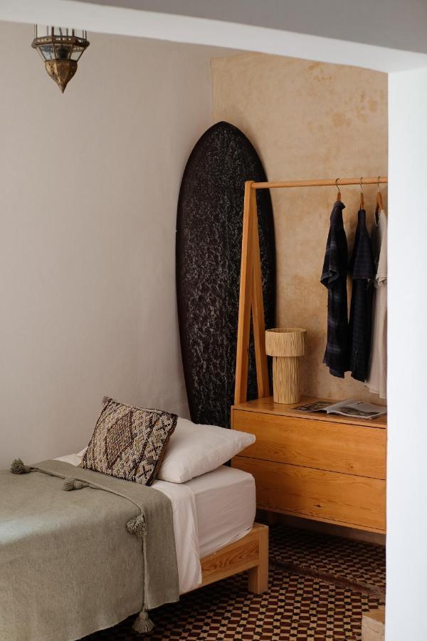 Hashpoint Surf Camp Hostel Taghazout Kültér fotó
