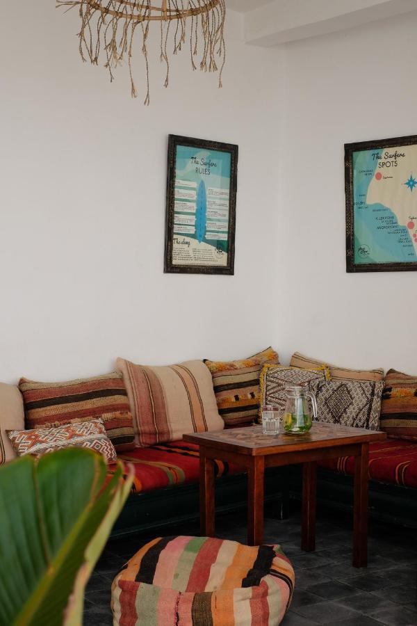Hashpoint Surf Camp Hostel Taghazout Kültér fotó