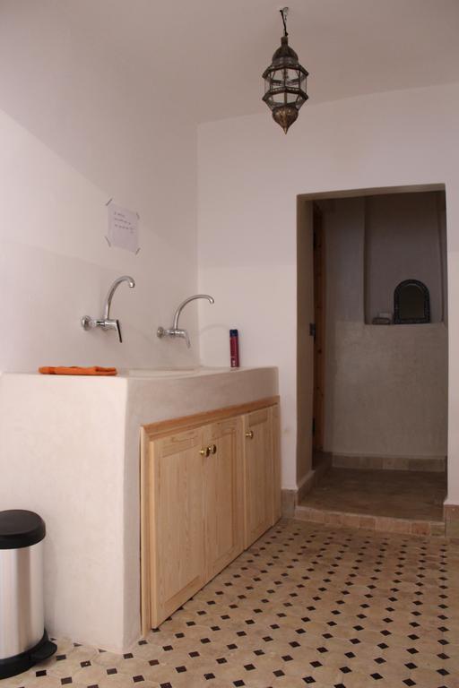 Hashpoint Surf Camp Hostel Taghazout Kültér fotó